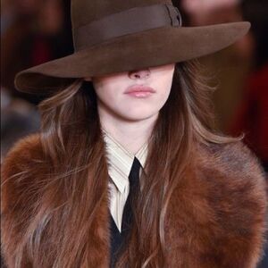 Ralph Lauren Collection * Sable Brown Opossum Collar